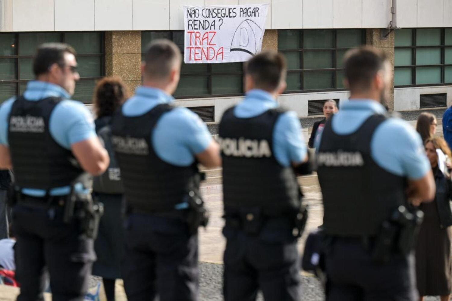 PSP reprime manifestação no Porto